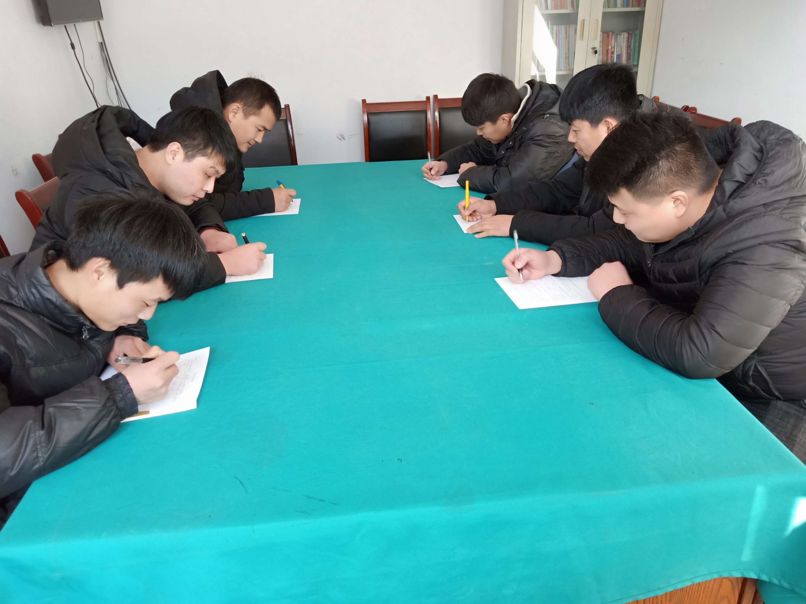 人力资源培训师考试 新三板_经济师考试培训网校_中大网校社会工作师考试押题准确吗