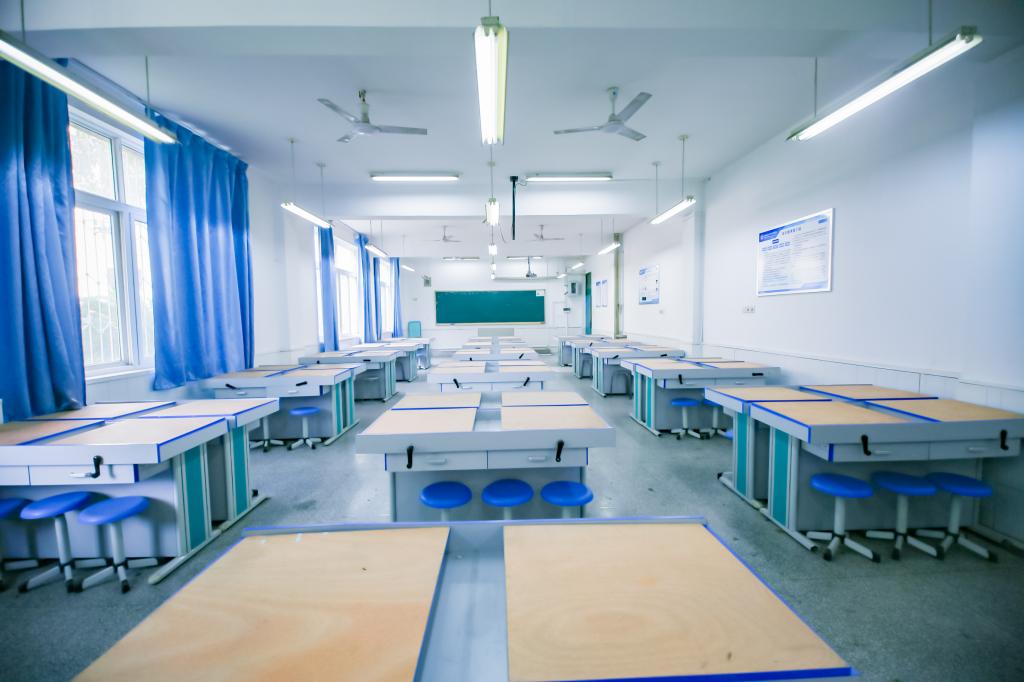 2023年贵州大学管理学院_贵州财经大学商务学院教务系统网_贵州财经大学商务学院教务系统