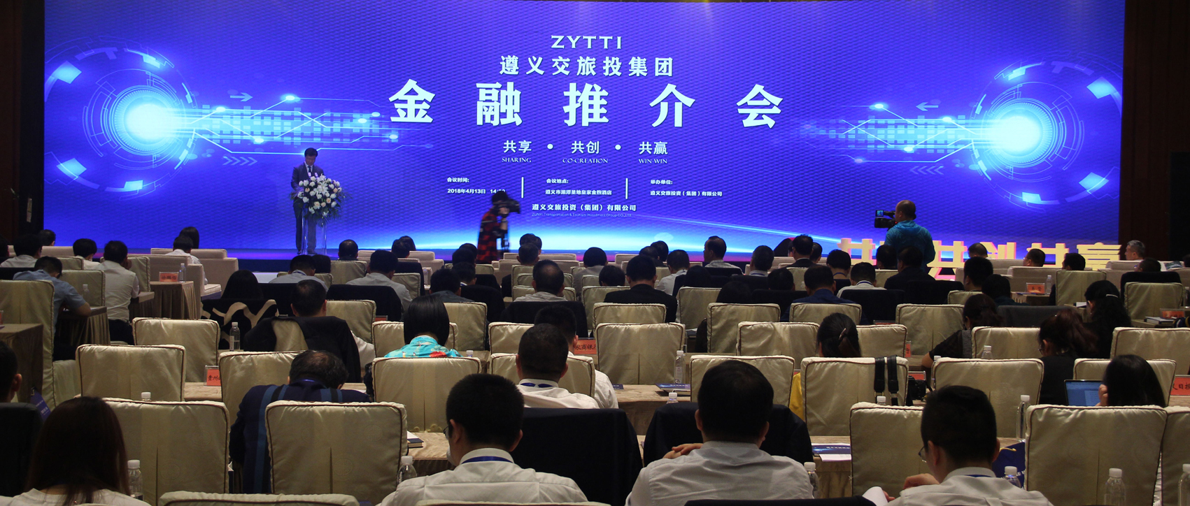 广西高级专业技术资格评审表_经济与行政管理专业描述_工商管理专业高级经济师评审材料