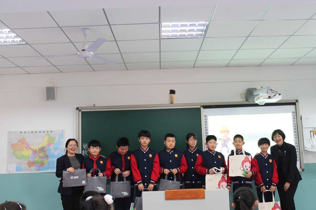 石家庄 精英中学_石家庄精英中学好进吗_石家庄精英中学招聘