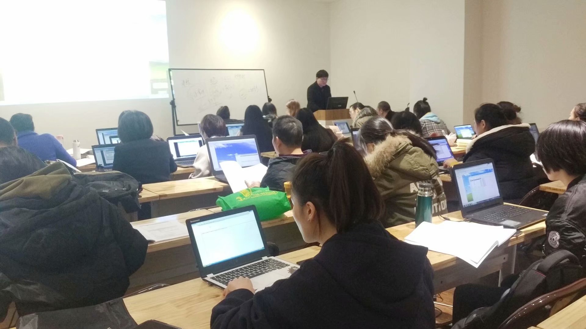 北京会计实操班报名_东莞塘厦会计班培训_会计培训班北京