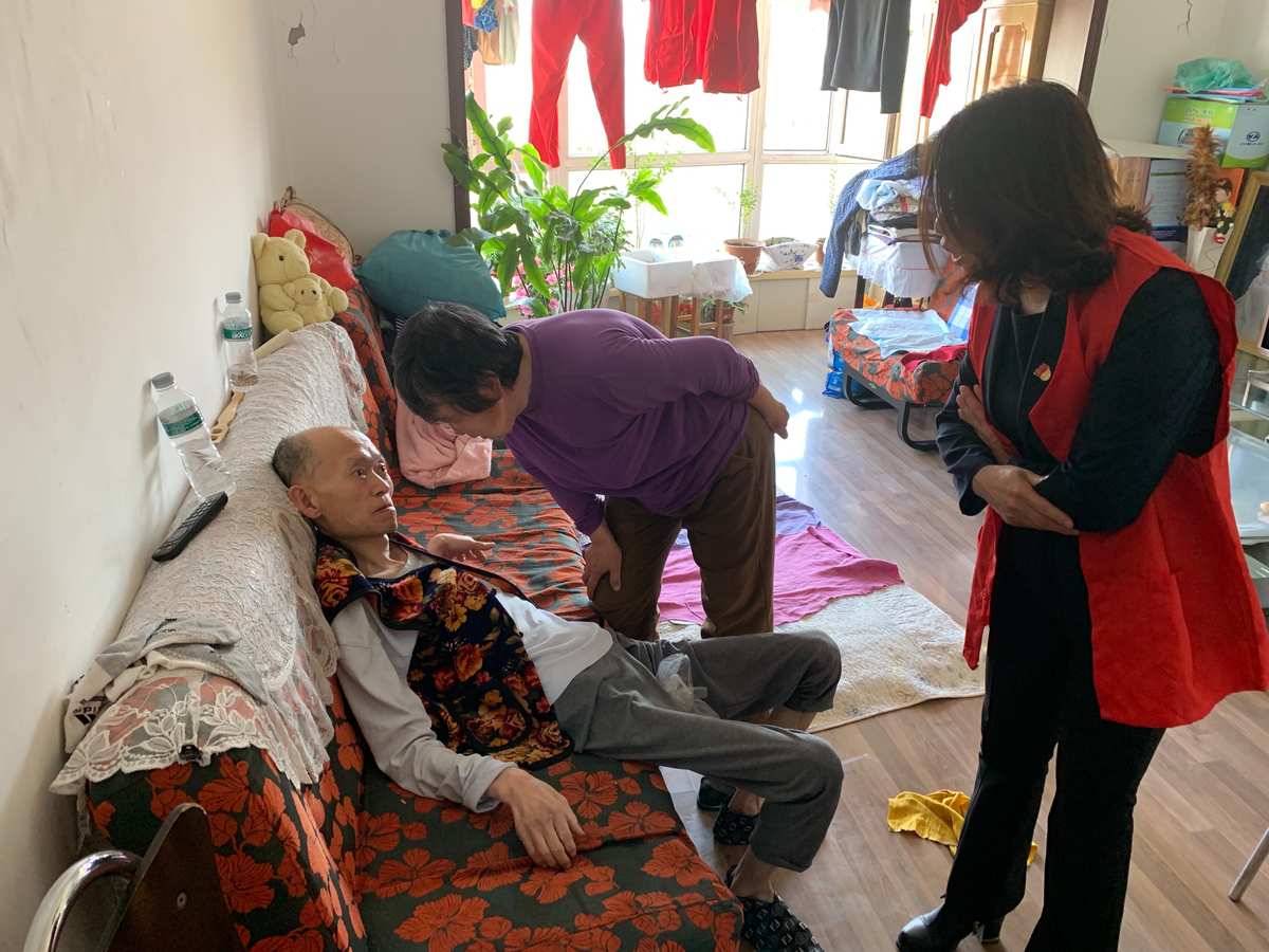 残疾关爱社区人员简报_社区关爱残疾人_残疾关爱社区人物事迹