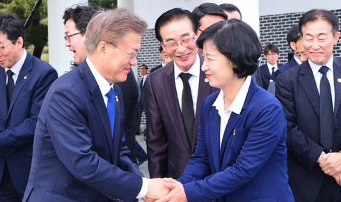 文在寅支持率继续上涨_文在寅支持率_文在寅支持率上升