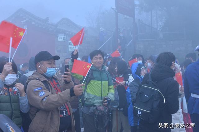 五一快乐的节日日记_五一假期快乐日记_快乐的五一日记