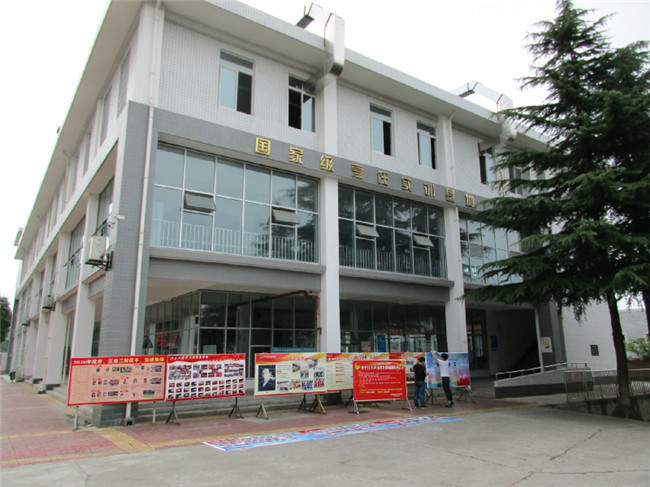 苏州托普信息职业技术学院宿舍_绍兴托普信息职业技术学院专业_托普信息职业技术学院