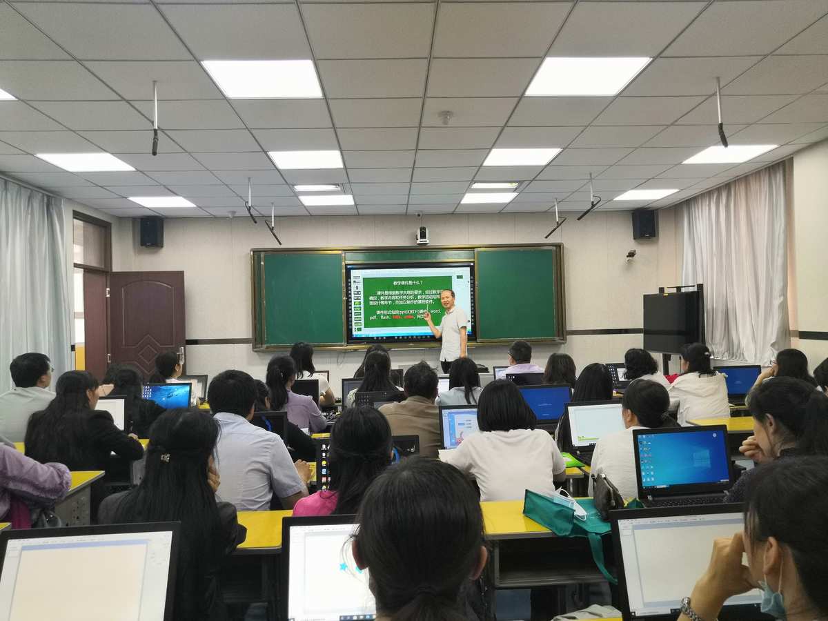 长沙新东方高中英语培训_长沙新东方培训机构学四级_2023长沙新东方英语培训