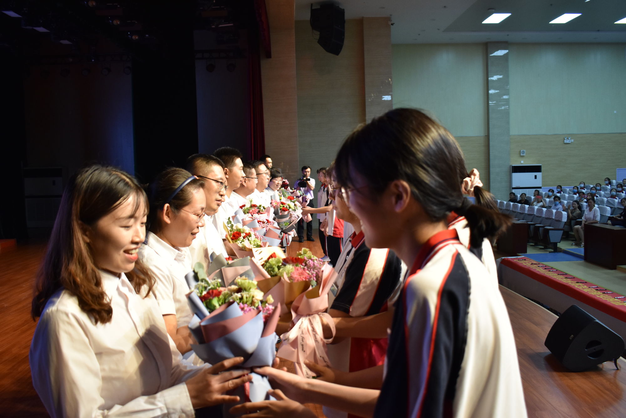 写给老师的话范文_写给老师的写话怎么写_写给老师的话