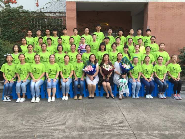 总结班主任工作的四字成语_一年级班主任工作总结总结_总结班主任工作成绩总结一句话