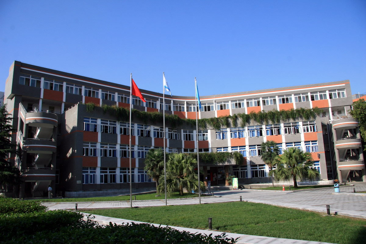 德阳外国语官网_四川德阳外国语学校怎么样_四川德阳外国语学校