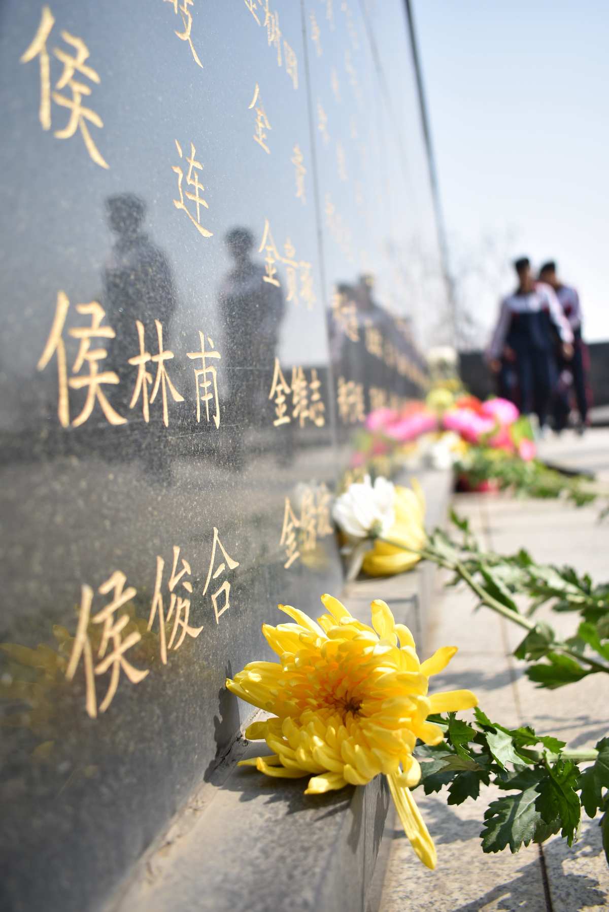 郑州文明网清明祭英烈2023_郑州文明网清明祭英烈2020_郑州文明网祭英烈