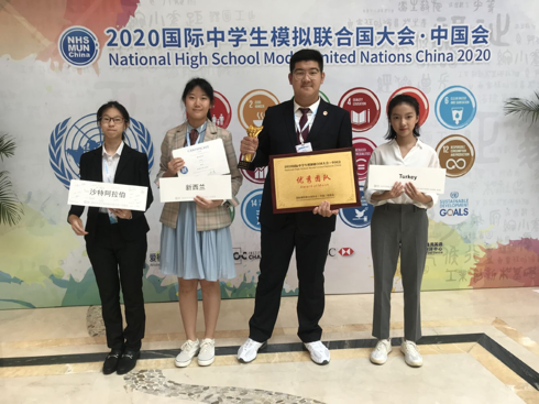 西班牙中国留学生被杀_西班牙4名中国留学生确诊_西班牙留学生疫情