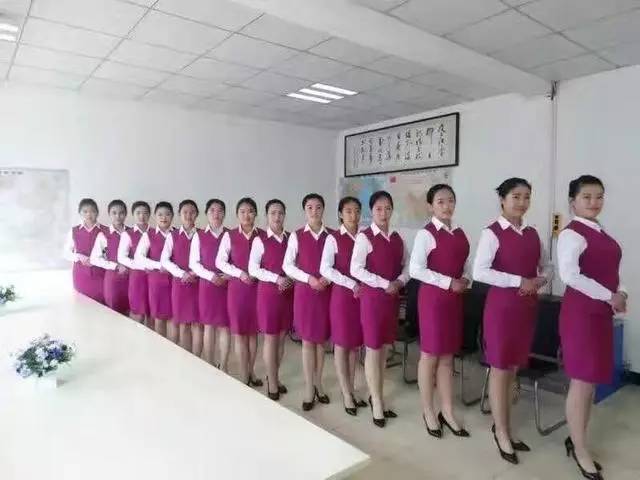 郑州高铁学校招生要求_高铁招生郑州学校要求高吗_郑州高铁学校报名