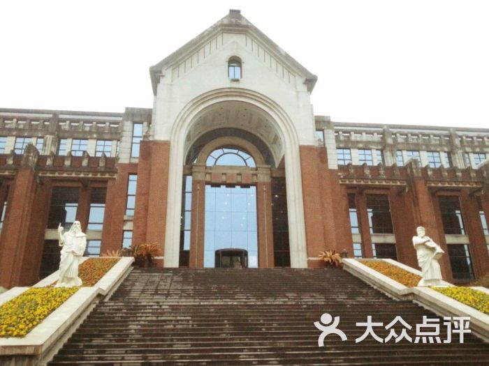 兰州理工大学图书馆_兰州市图书馆搬迁到哪了_兰州图书馆营业时间