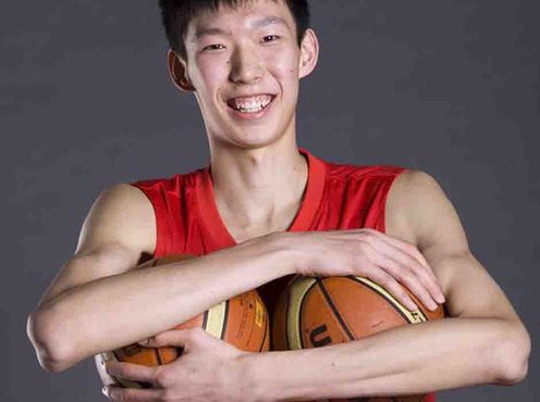 姚明的臂长多少_姚明臂围有多粗_姚明的臂长有多长
