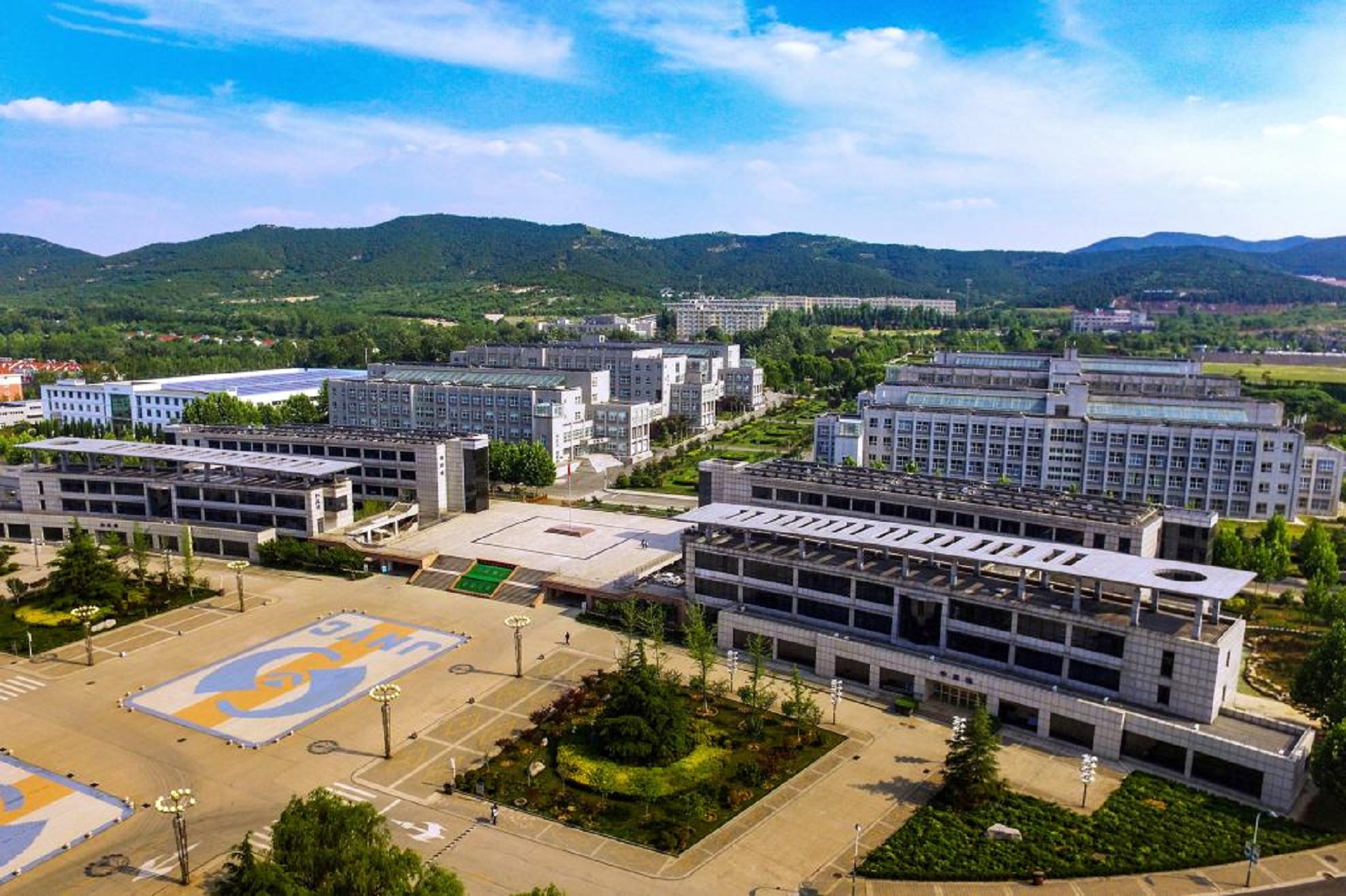 济南职业学院学_济南职业学院院系_济南职业技术学院