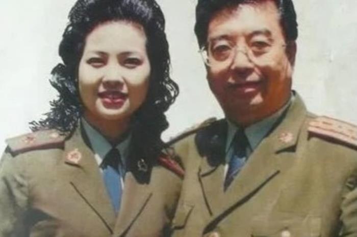 李双江与蒋英真实事件过程_李双江怎样干蒋英_李双江蒋英