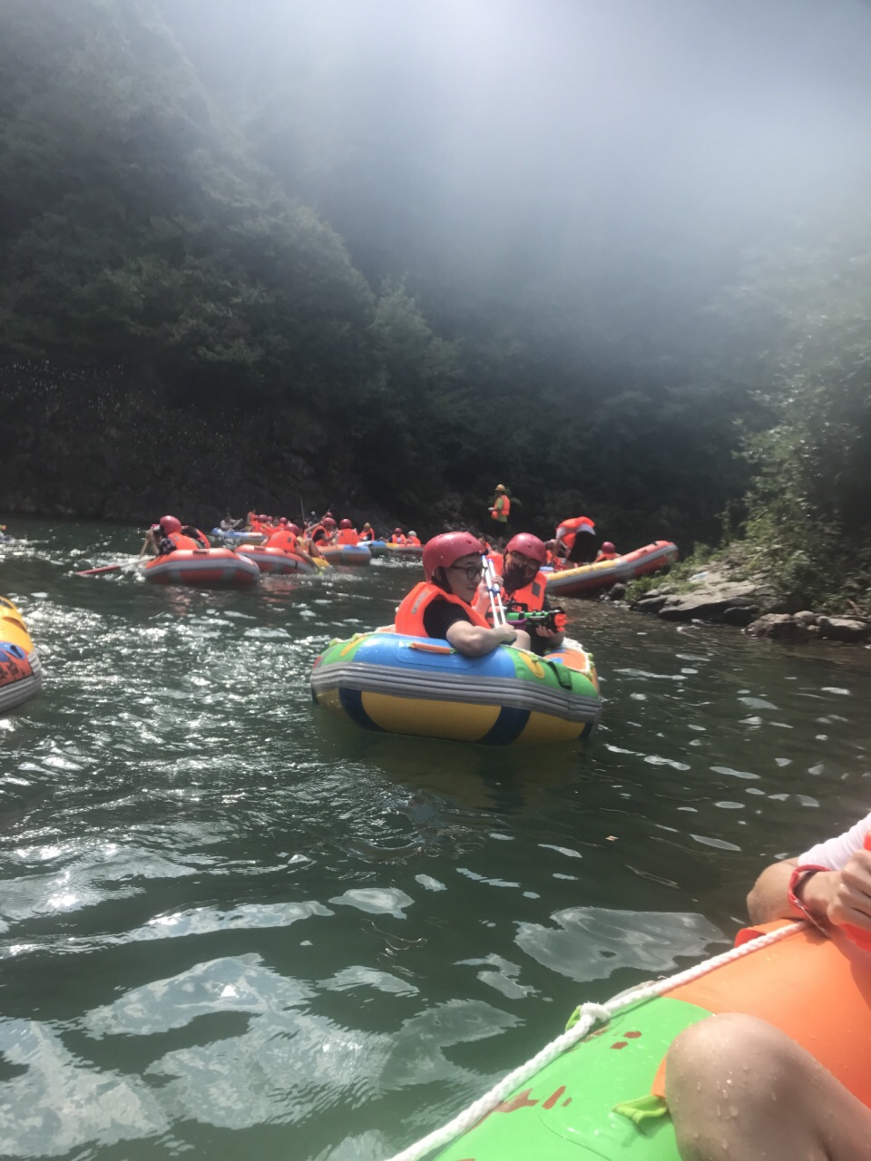 惠州雷公峡漂流_雷公峡漂流多少钱_惠州峡谷漂流