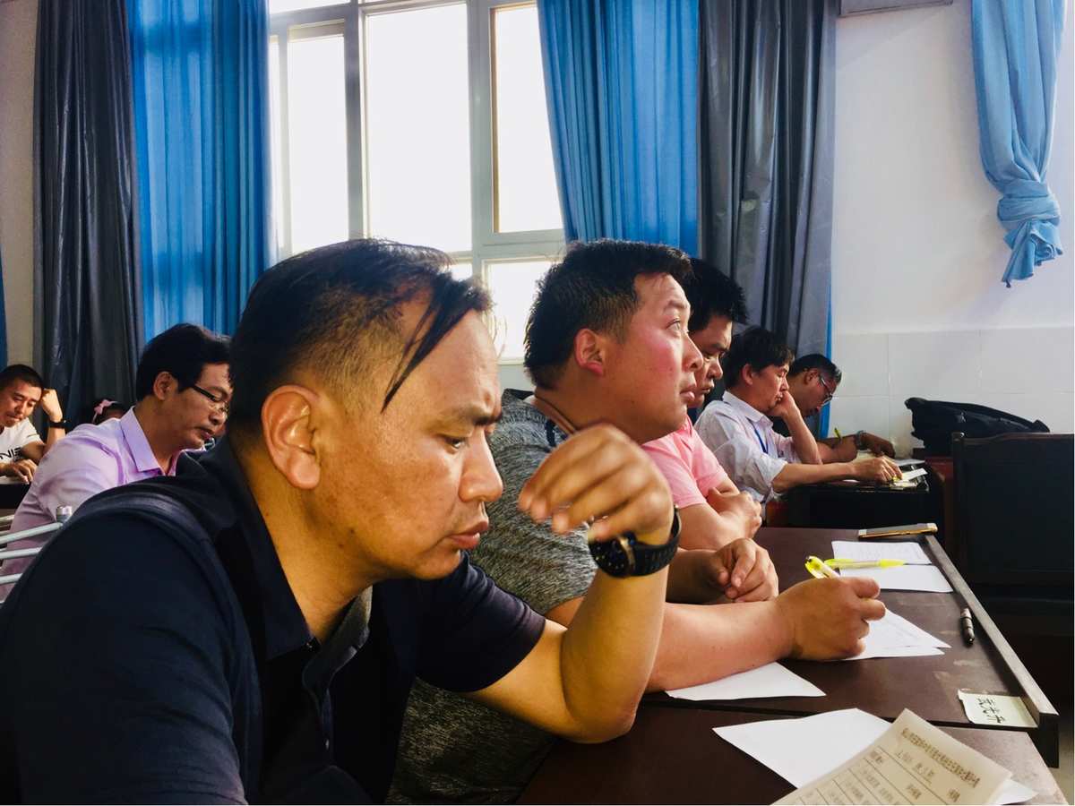 炳都市中学田家成简介_成都市田家炳中学_炳都市中学田家成老师简介