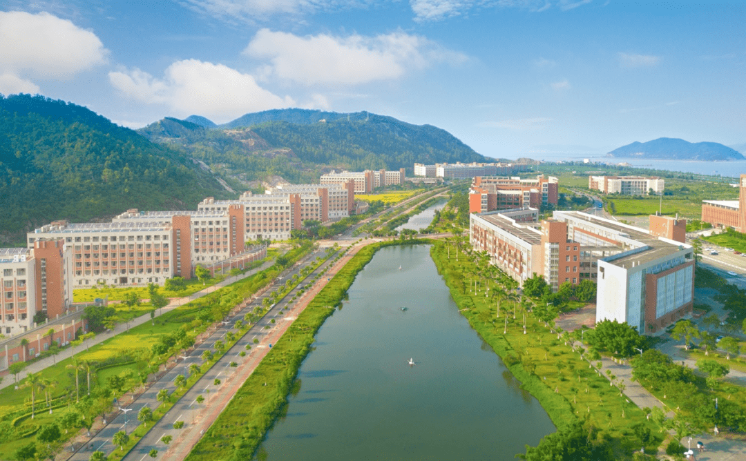 吉林大学珠海学院本科_吉林大学珠海学院本a还是本b_吉林大学珠海校区几本