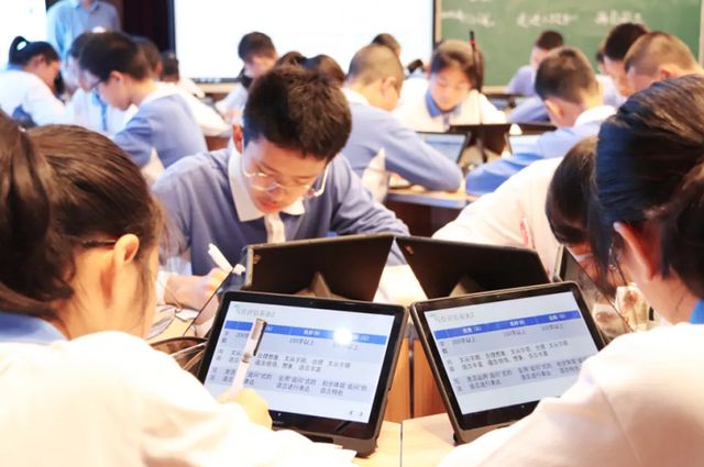 教育部鼓励高校加强恋爱心理教育_教育部鼓励高校加强恋爱心理教育_教育部鼓励高校加强恋爱心理教育
