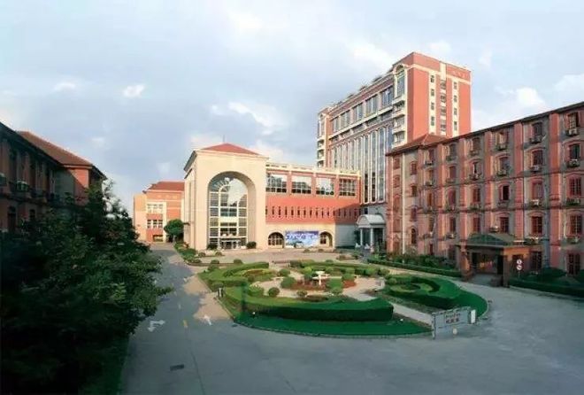 对外经济与贸易大学经济学_对外贸易经济大学在哪儿_对外经济贸易大学