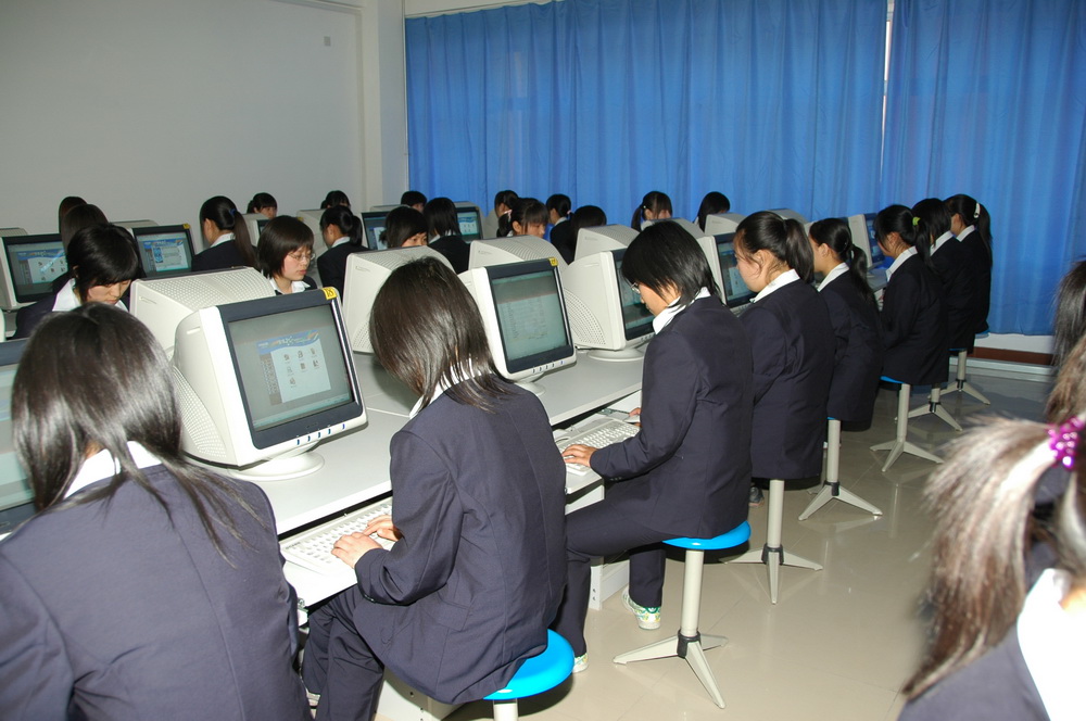 恩施职业技术学院_恩施职业技术学院校园_恩施职业技术学院全称