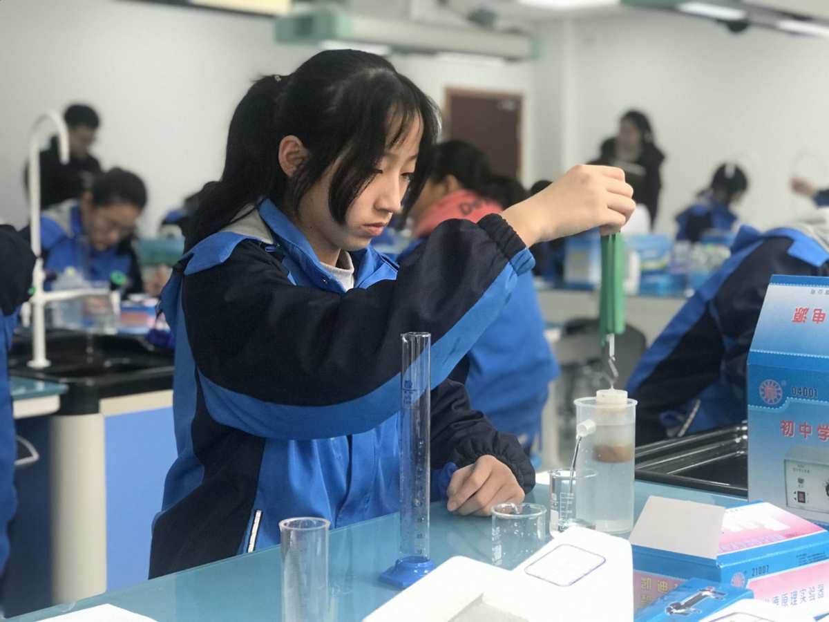 大连工业大学排名_大连工业大学排行榜_大连工业学院排名