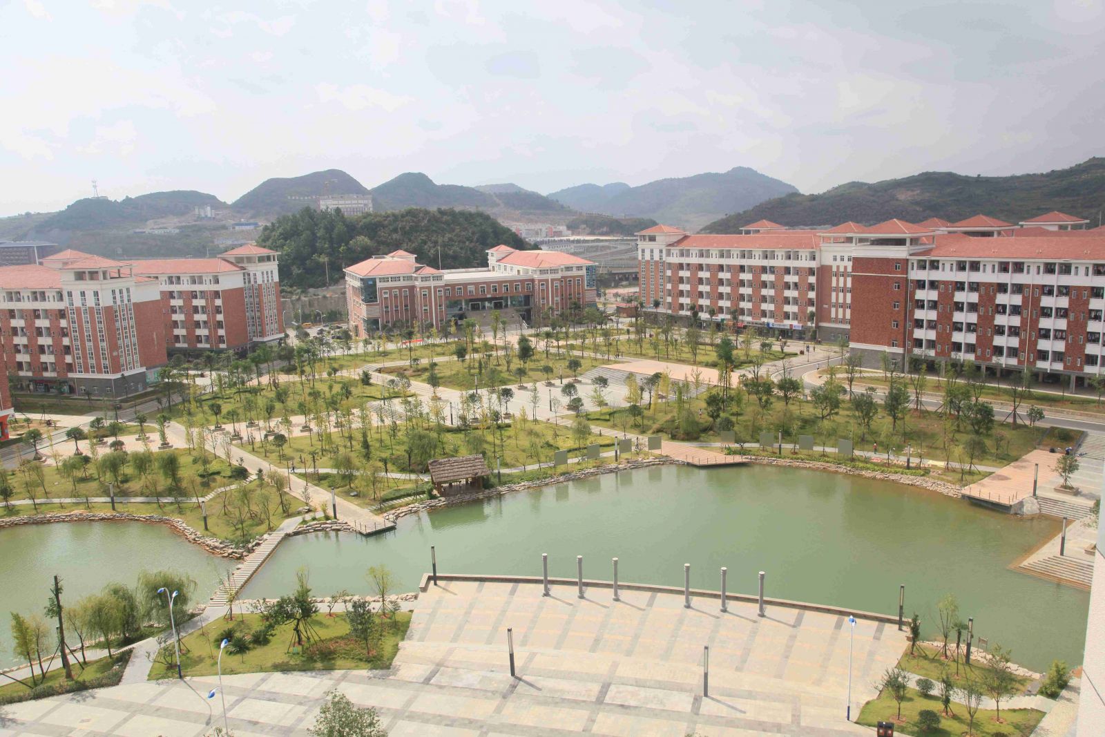 镇江高等专科学校是什么学历_镇江市高等专科学校有多大_镇江高等专科学校