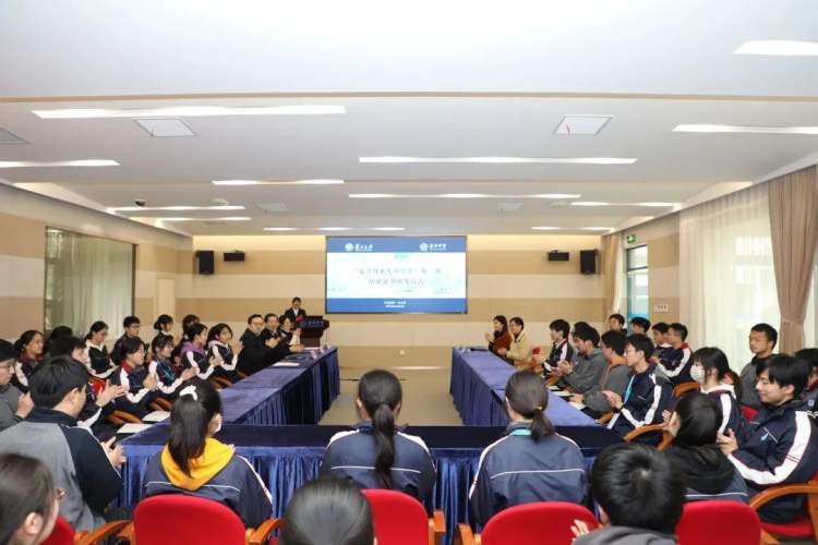 上海建平中学_上海建平中学排名第几_上海建平中学是市重点吗