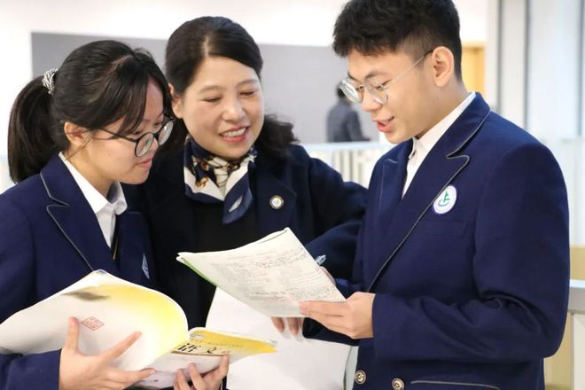 鼎石国际学校学费_鼎石国际学校招生简章_鼎石国际学校学费一年