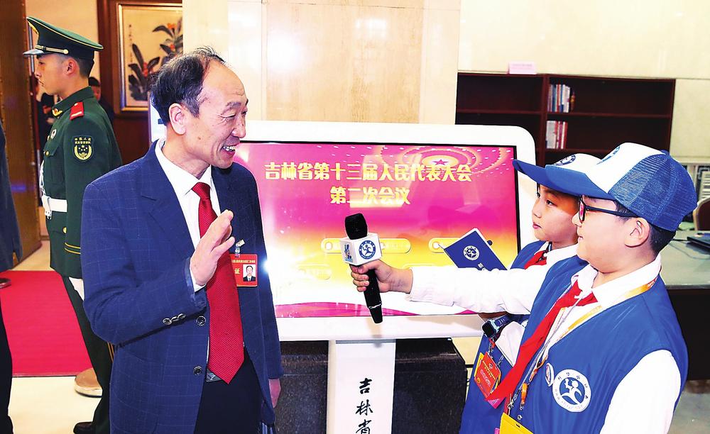 事迹介绍50字_黄大年事迹简单介绍_先进事迹黄大年