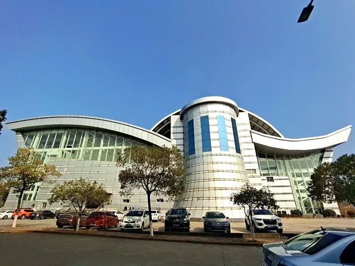 井冈山师范大学怎么样_井冈山师范学院读大专_井冈山师范学院