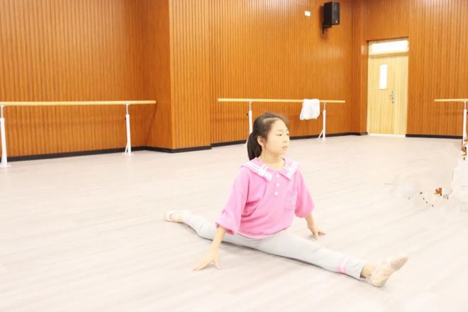 安顺学院宿舍图片_安顺学院宿舍楼_安顺学院寝室图片2018