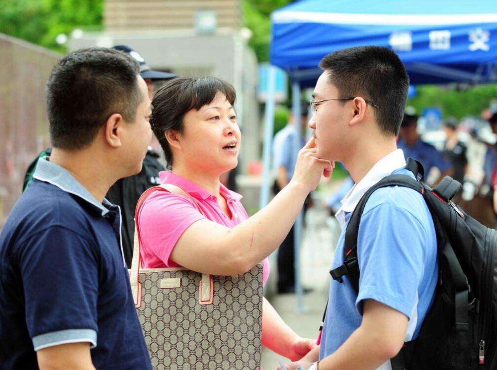 三胞胎同被川大录取_录取川大胞胎的大学_录取川大胞胎的学校