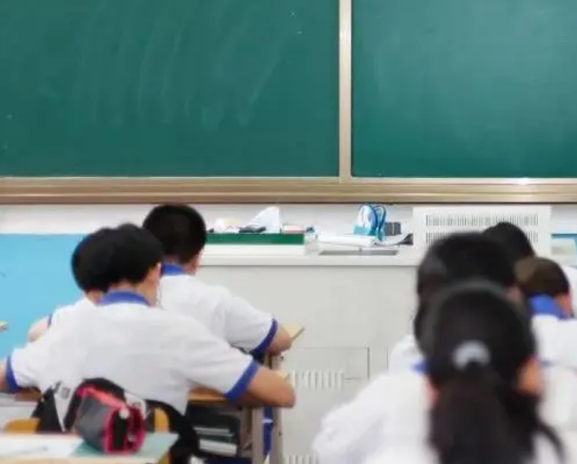 高考结束天山漂亮云彩意义_高考几天结束_高考结束的那天