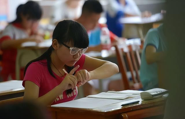 重庆中考成绩查询_中考成绩查询系统入口官网重庆_中考查询重庆成绩网站