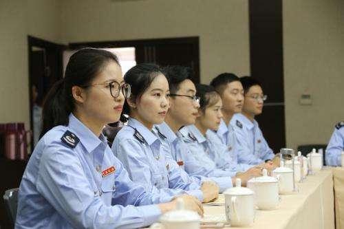 近视可以当警察吗_警察近视可以吗_警察近视可以报的专业