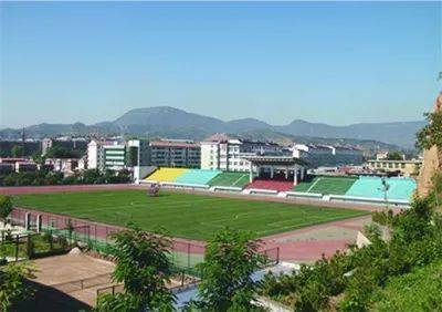 阳泉师范高等专科学校校门_阳泉师范高等专科学校官网_阳泉师范高等学院专科学校