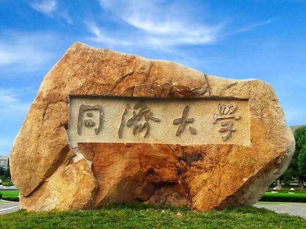 女的学软件工程好学吗_女生学软件工程后悔了_女生学软件工程好吗