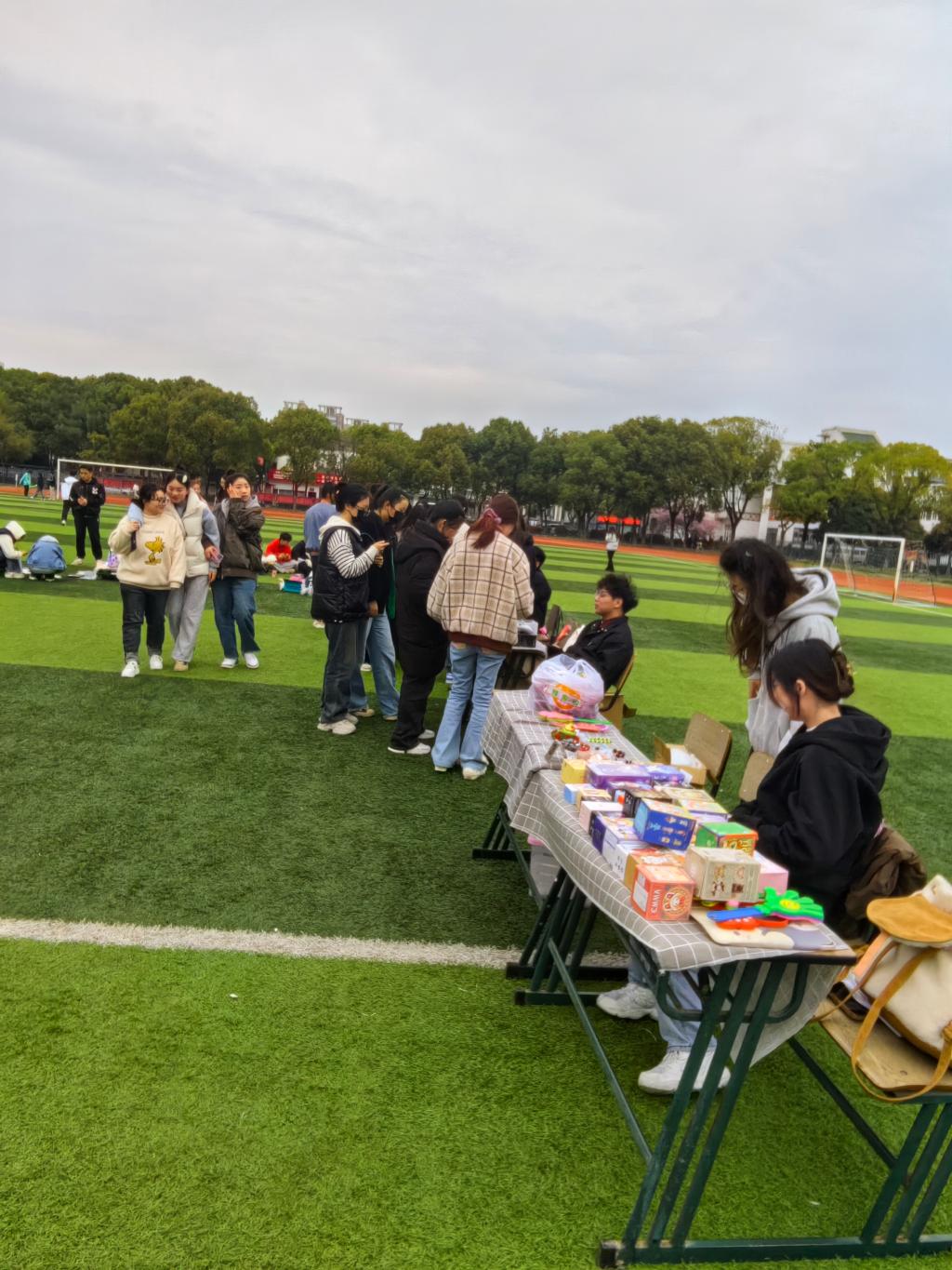 封闭学校的学费一般是多少钱_全封闭学校一年多少钱_封闭学校有多可怕