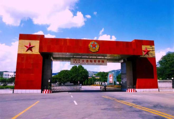重庆高考分数排名_分数高考重庆排名第几_重庆高考分数排名表