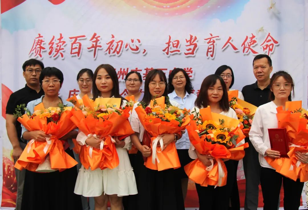 福州理工学费多少钱_学费福州理工学院怎么交_福州理工学院学费