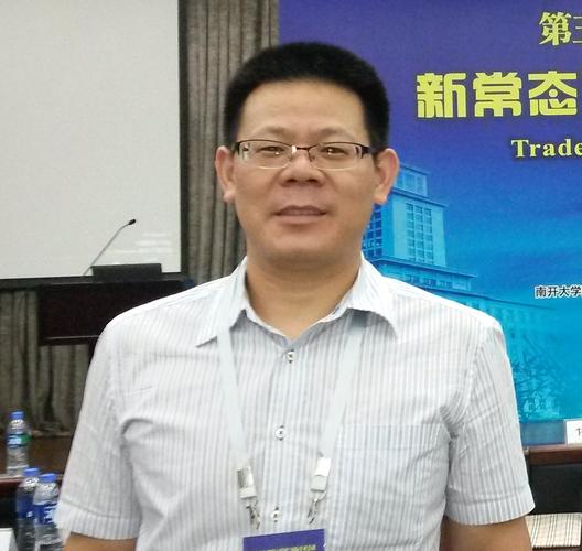 西北大学经管学院_西北大学经济管理学院 金融系讲师 王峰虎 金融投资与风险管理研究